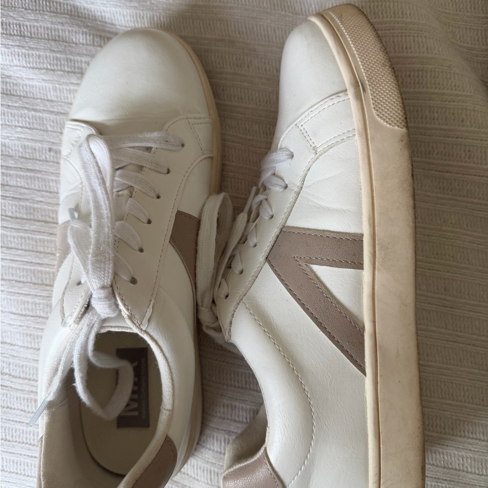 Women’s MIA White Sneaker